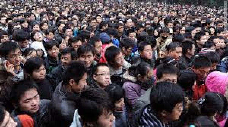 पाचव्या वर्षीही जन्मदर घटला: चीनची लोकसंख्या 2021 मध्ये पाच लाखांपेक्षा कमी वाढून 1.41 अब्जांवर पोहोचली