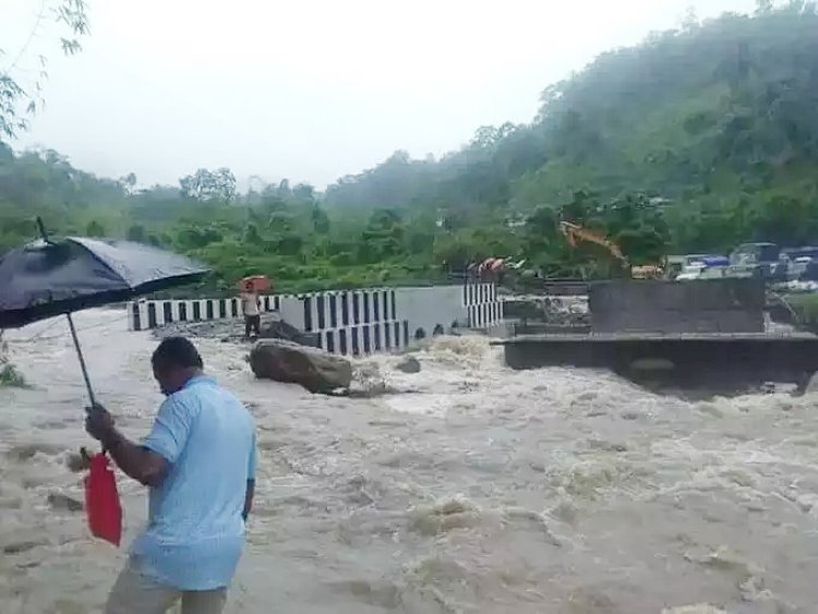 आसाम मधील पुराच्या तडाख्यात 18 मृत्यू, 6.8 लाख लोक पूरग्रस्त