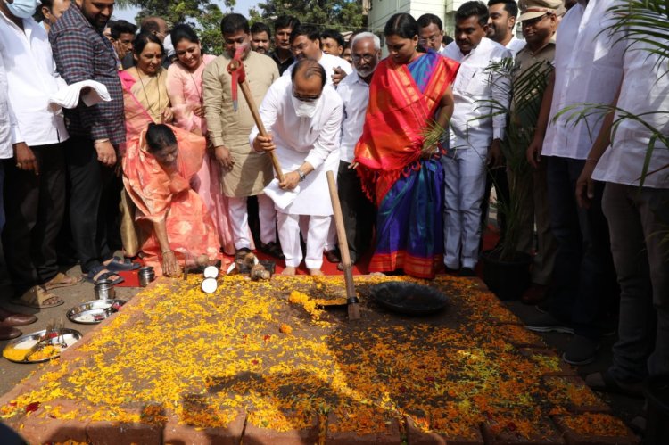 उपमुख्यमंत्री अजित पवार यांच्या हस्ते अद्ययावत बहुमजली वाहनतळाचे भूमिपूजन