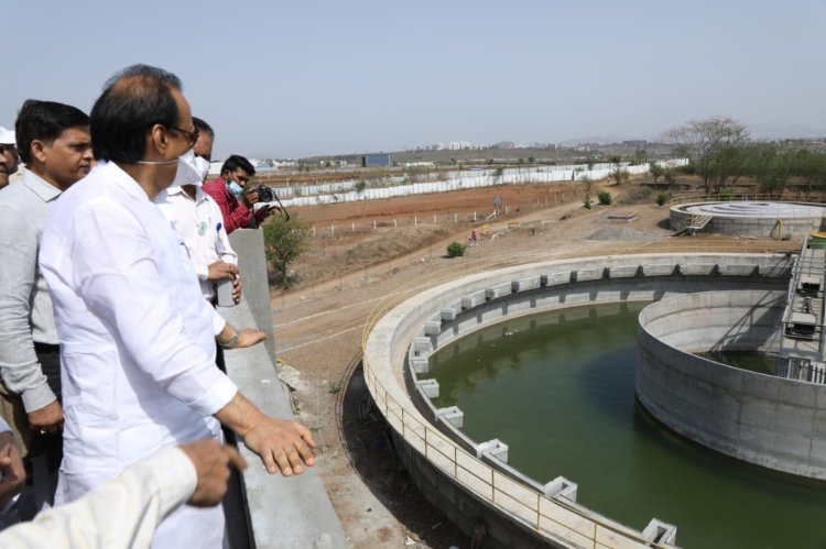 उपमुख्यमंत्री अजित पवार यांच्या हस्ते अद्ययावत बहुमजली वाहनतळाचे भूमिपूजन