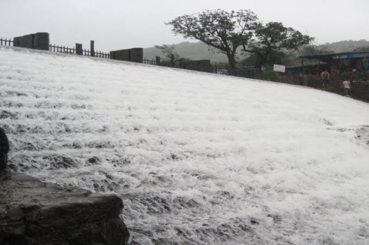 पर्यटकांसाठी खूष खबर ! आपले भूशी धरण ओव्हर फुल्ल !