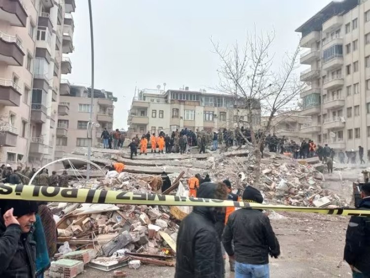 टर्की व सीरियात झालेल्या भूकंपात 600 पेक्षा जास्त नागरिक मृत्युमुखी