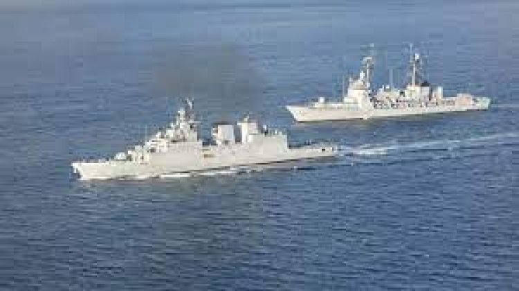 भारतीय नौदलाने ‘मिशन डिप्लॉयड’ अंतर्गत १८ क्रू सदस्यांसह एक युद्धनौका  एडनला  मदतीसाठी पाठवली